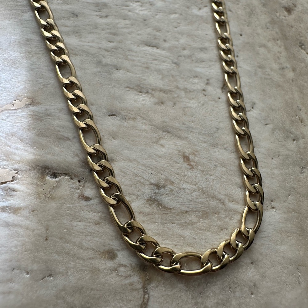 14k Gold Filled 18” Figaro Unisex Chain adjustable 18”-20”
